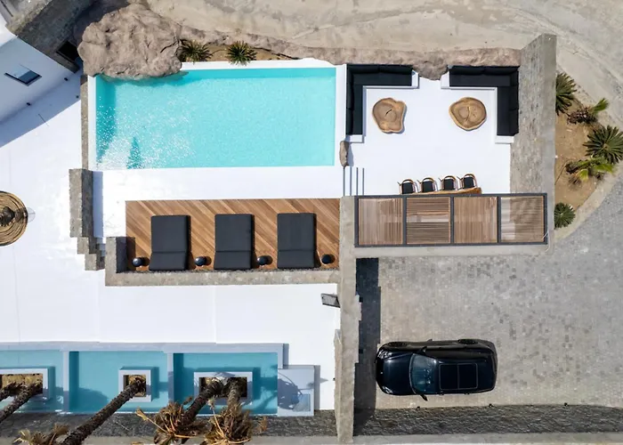 Black With Cave Heated Pool Вилла