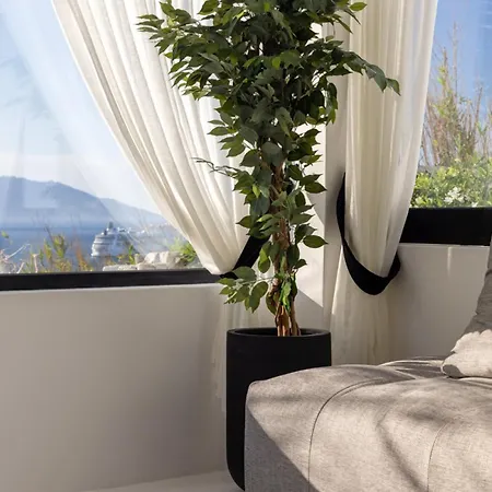 Black With Cave Heated Pool *