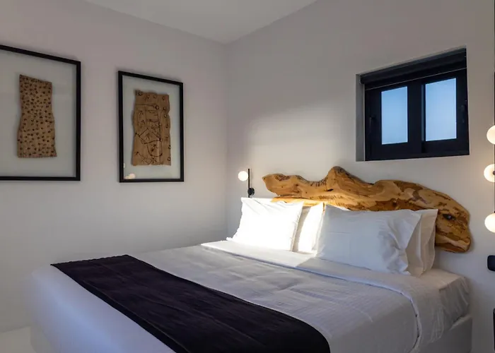 Black With Cave Heated Pool Βίλα