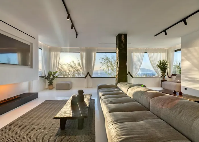 Black With Cave Heated Pool * Mykonos Town